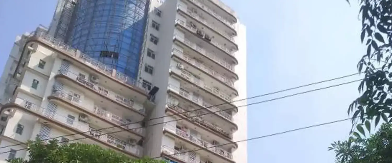 Amrapali Eden Park 2, 3, 4 BHK Flats in Sector 50 Noida