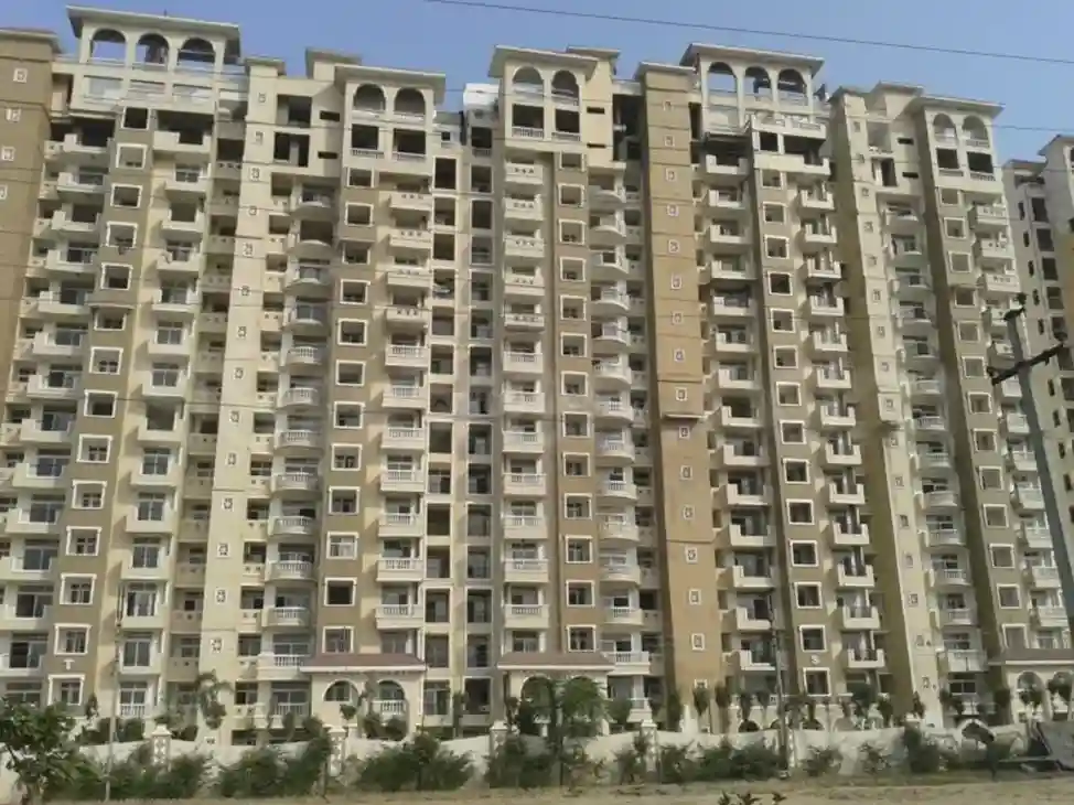 Amrapali Silicon City 1, 2, 3, 4 BHK Flats in Sector 76 Noida